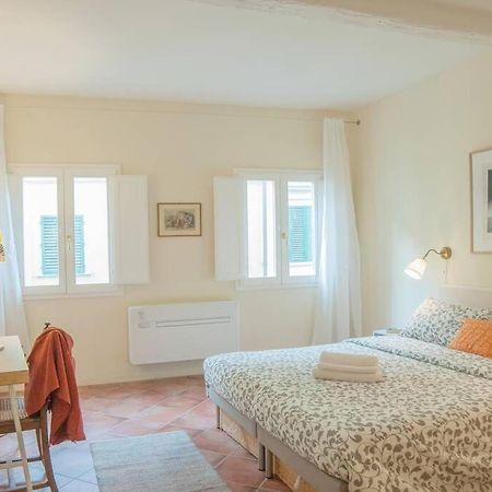 Апартаменты Cozy Macci Flat 4 People Near Santa Croce Square Флоренция Экстерьер фото